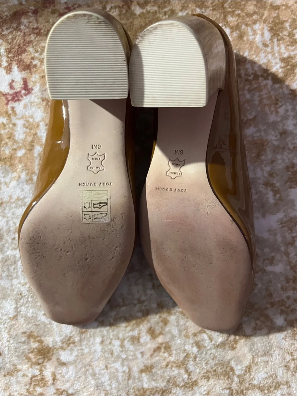 Tory Burch Banana Heel Pump Brown Caramel Patent Leather Curved Heel